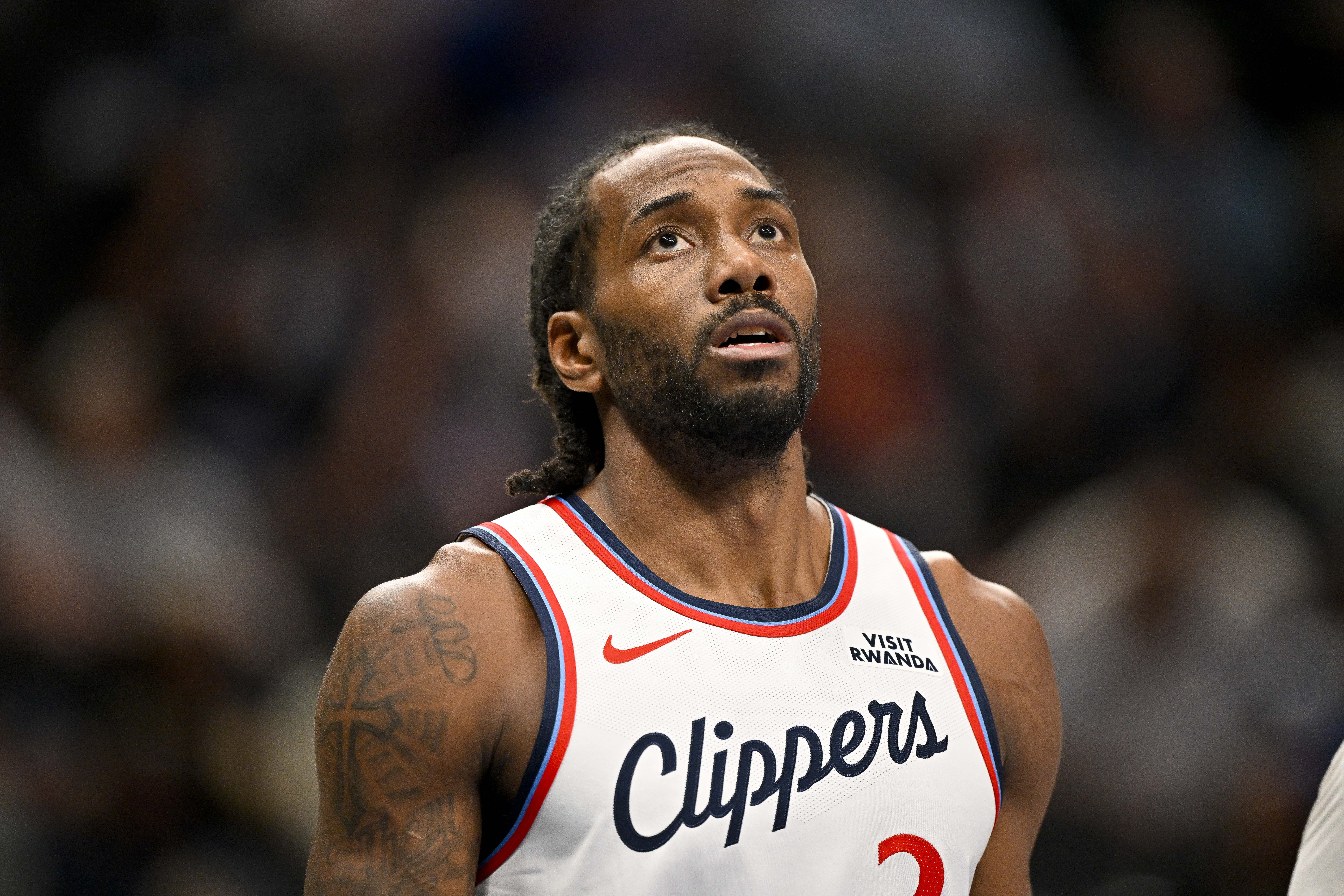 PG电子中国-今天没手感！伦纳德上半场8中3&amp;三分3中0仅得8分3板