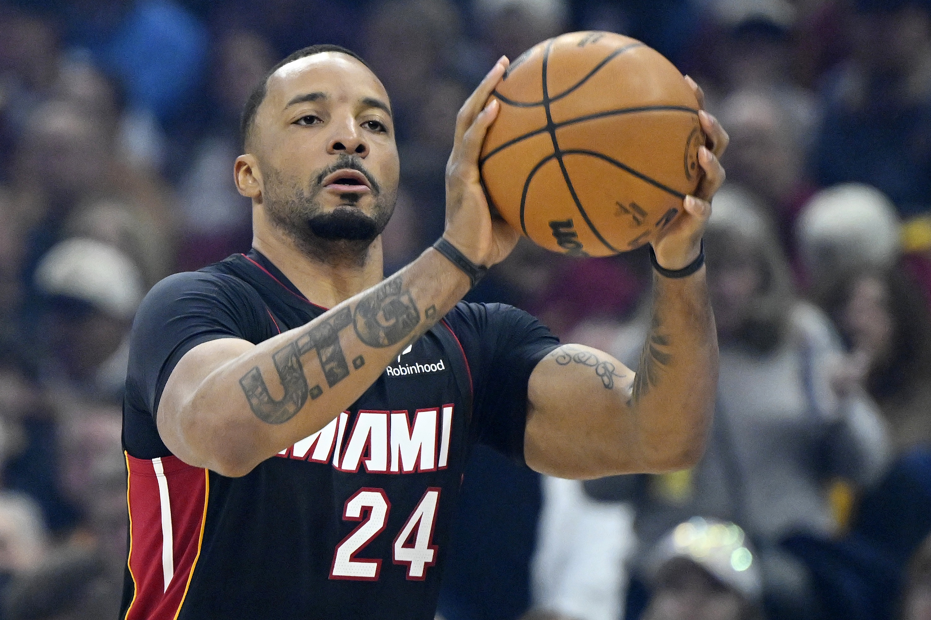 PG电子首页-热火迎战76人 鲍威尔缺阵 维金斯&amp;哈克斯&amp;希罗出战